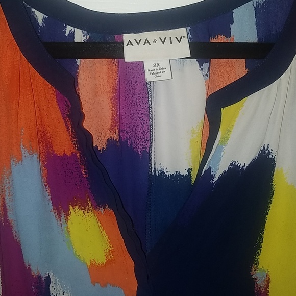 Multicolored button blouse - Picture 2 of 3